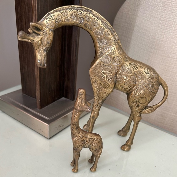 Other - Giraffe brass figurine set of two mother and baby bookends 🦒